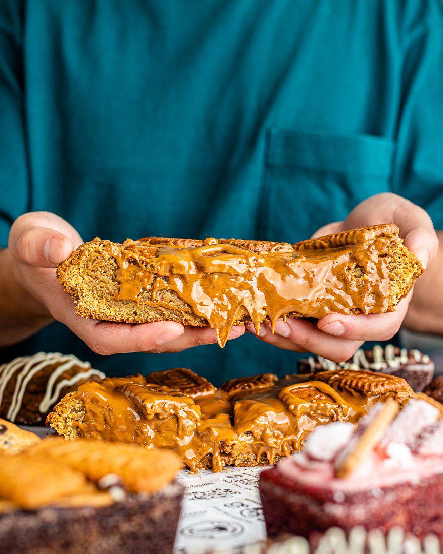 1kg Biscoff- BIGG Brownies & THICC Cookies - New York Style Cookies