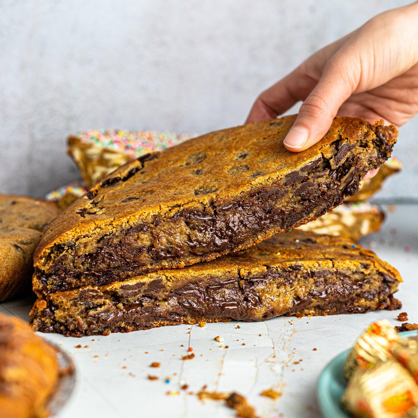 1kg Choc Chip- BIGG Brownies & THICC Cookies - New York Style Cookies