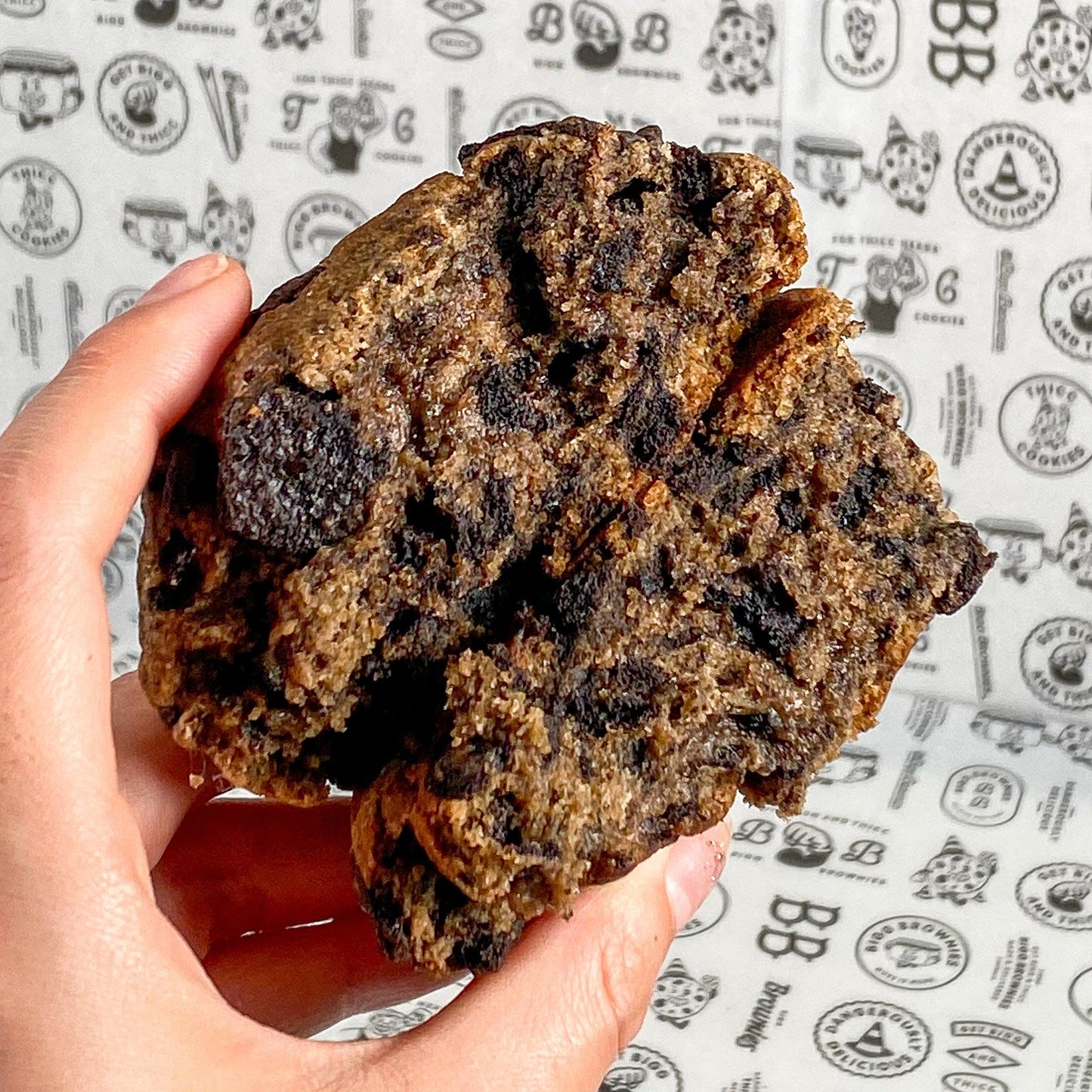 VEGAN Cookies & Cream- BIGG Brownies & THICC Cookies - New York Style Cookies